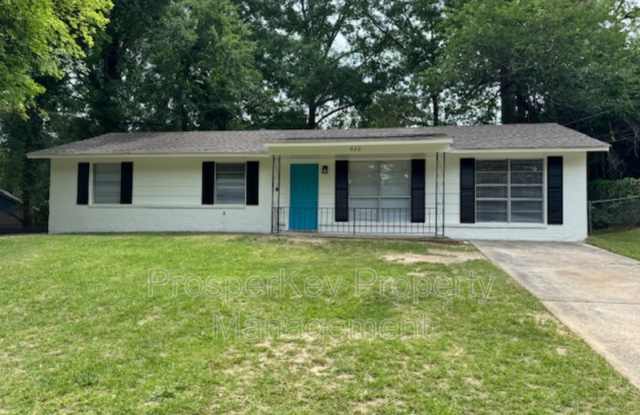920 Rosewood Dr photos photos
