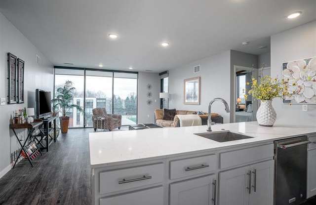 1 University Way - 403 - 1 University Way, University Heights, IA 52246 1 University Way - 403 - 1 University Way, University Heights, IA 52246