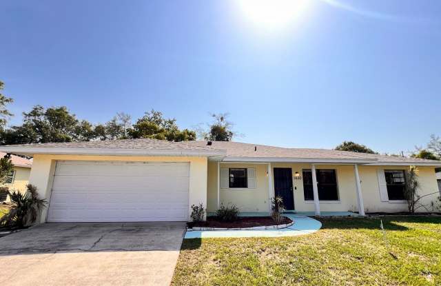 Available NOW! WONDERFUL 3 Bedroom, 2 Bathroom Home in Deltona!! photos photos