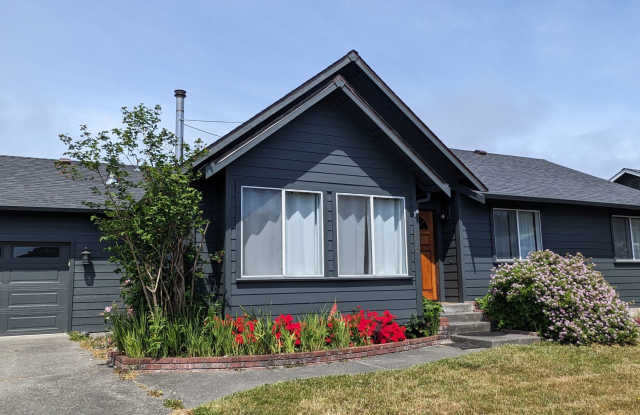 Spacious 3/2 in quiet neighborhood photos photos