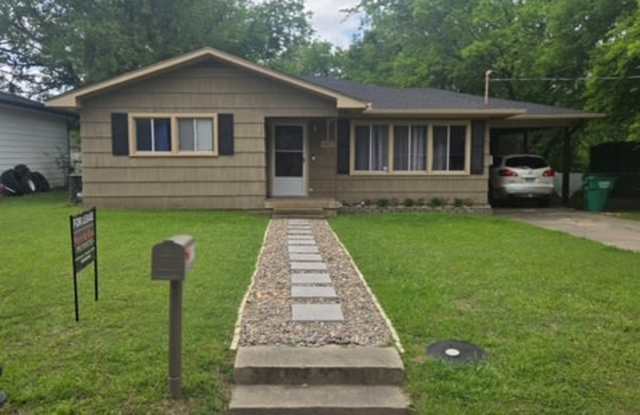 1610 Elizabeth St photos photos