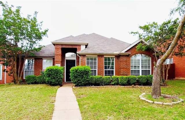 2304 Hunters Run Drive - 2304 Hunters Run Drive, Plano, TX 75025