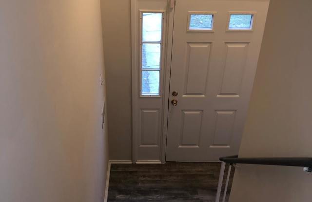 8936 WAITES WAY Gallery 3