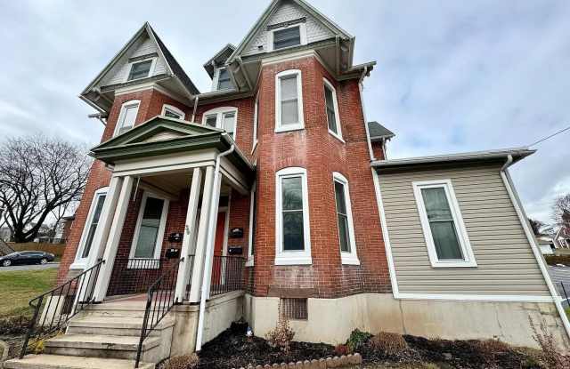 35 W WYOMISSING Avenue unit: One Bedroom photos photos