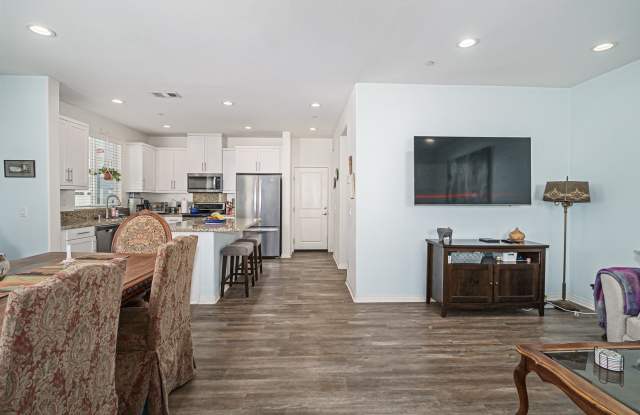 512 Heron Lane - 1 Gallery 3