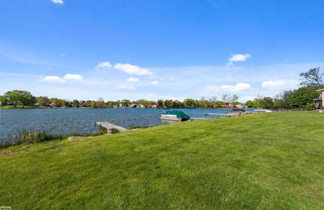 4960 Lake Point Drive Gallery 3
