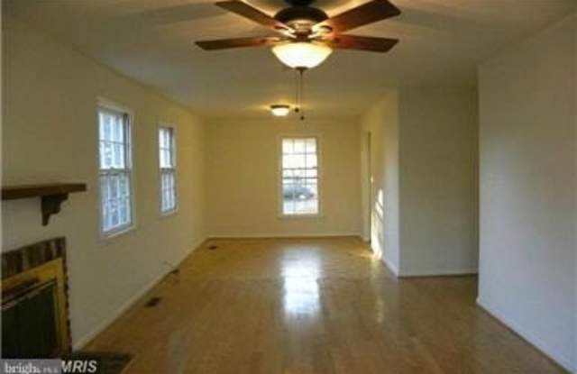 4205 KINCAID Court Gallery 2