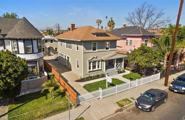 1705 Burlington 1/2 Gallery 2