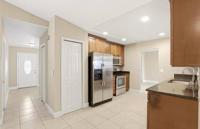 7320 WETHERSFIELD Drive Gallery 2