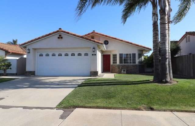 Great Three Bedroom Home photos photos