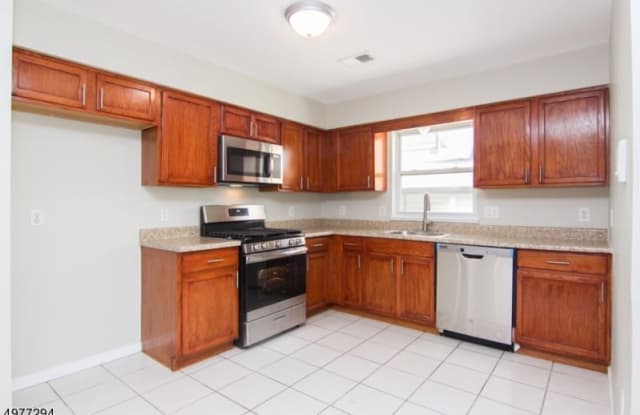 63 SEYMOUR AVE  UNIT 2 - 63 Seymour Avenue, Newark, NJ 07108