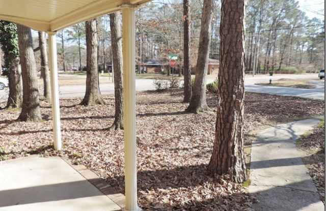 1300 Dogwood Lane Gallery 3