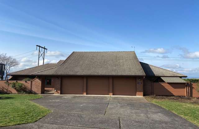 Huge Single Level Home w/ Amazing Vancouver Lake Views!!! - 6708 NW Dogwood Dr - 6708 Northwest Dogwood Drive, Vancouver, WA 98663