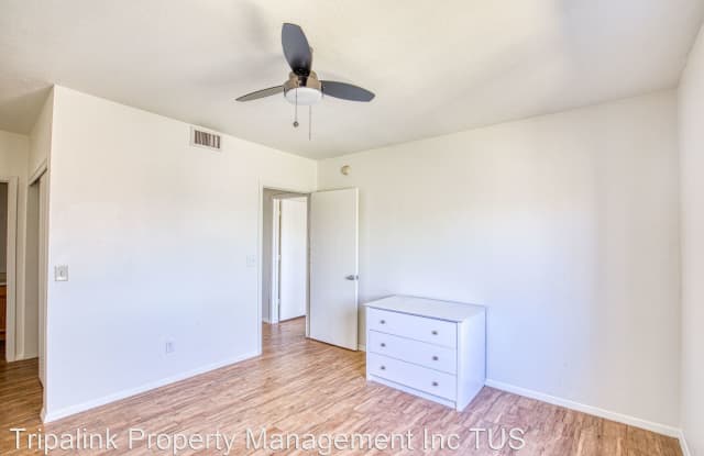 317 North Vine Avenue - Student Housing Gallery 2