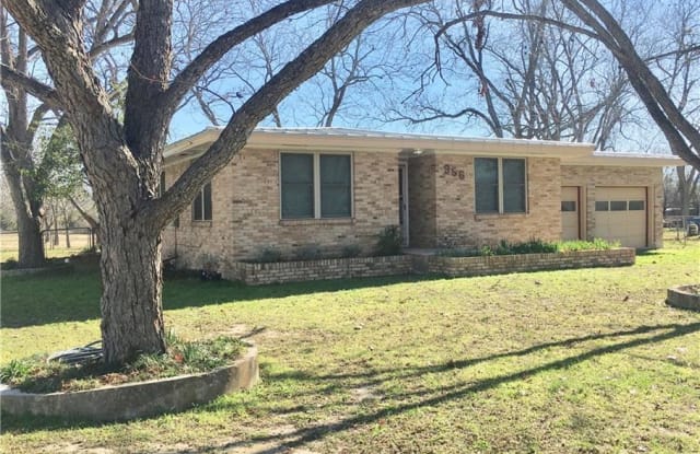 956 Broadway - 956 Broadway Drive, New Braunfels, TX 78130