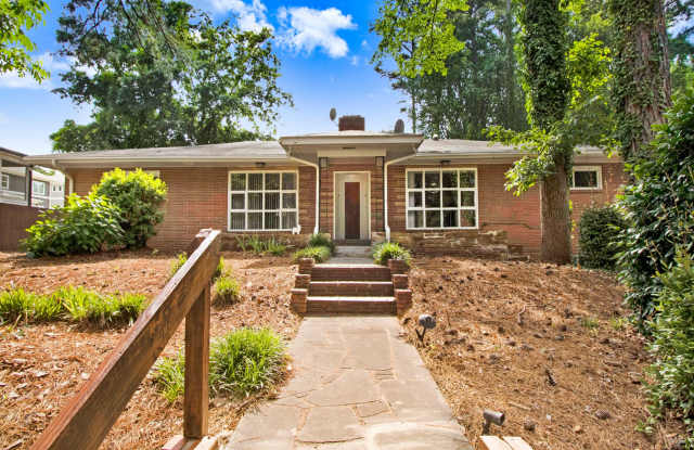 105 Pineland Circle - C photos photos