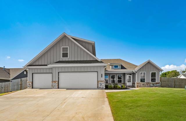 Like New and Move In Ready! Gallery 1