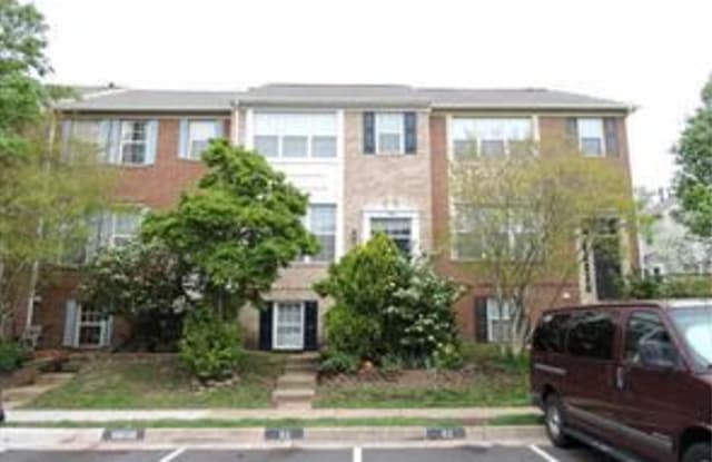 13102 WATCHWOOD LANE - 13102 Watchwood Lane, Fair Lakes, VA 22033