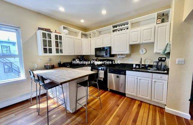 174 Putnam Ave. - 174 Putnam Avenue, Cambridge, MA 02139