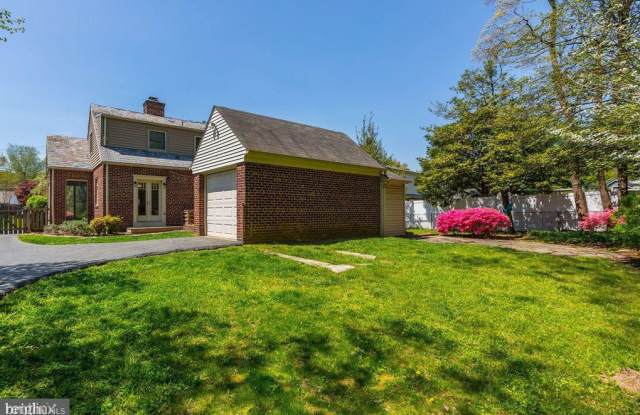 10205 Pierce Dr Unit B Gallery 2