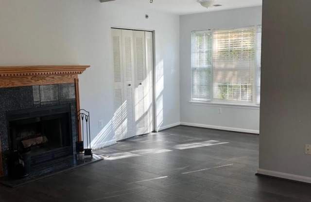604 ROLLING HILL WALK Gallery 2