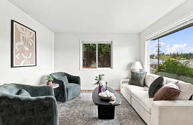 4-bedroom, 1 bath Beautifully Updated Single Family Home Available Now! - Northwest Francis Gallery 4