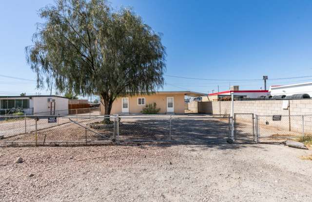 Cozy 1-Bedroom Retreat with Spacious Yard & Open Living Layout * COMING SOON * photos photos