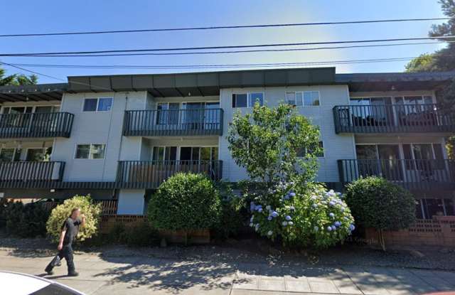 Golden Inca Apartments | Where Comfort Meets Style Gallery 4