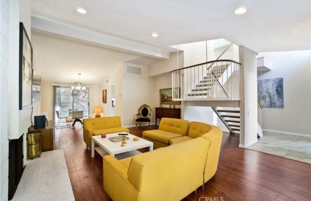 17088 Escalon Drive Gallery 2