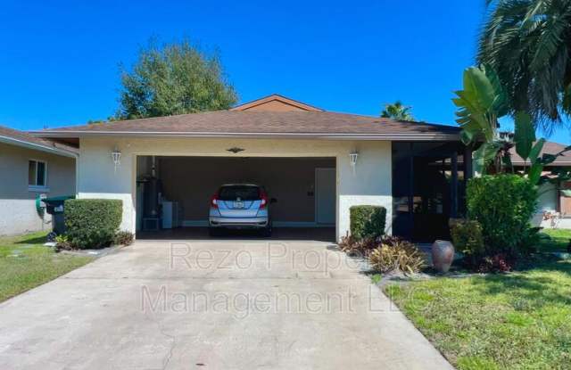 5005 Lindsay Court - 5005 Lindsay Court, Williamsburg, FL 32821