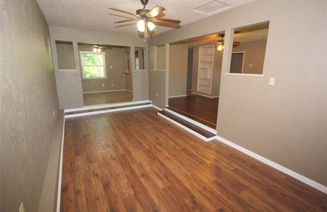 7838 Longfield Drive Gallery 4