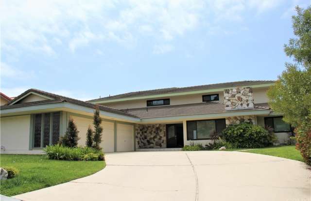 3412 Seaglen Drive Gallery 3
