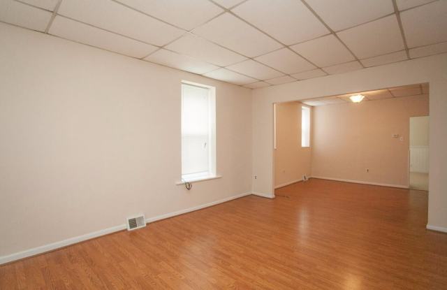 4417 DEXTER STREET Gallery 3