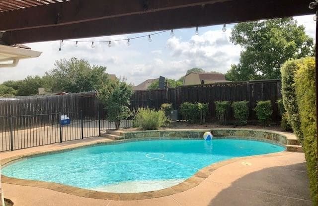 135 Pelican Cove Drive - 135 Pelican Cove Drive, Rockwall, TX 75087
