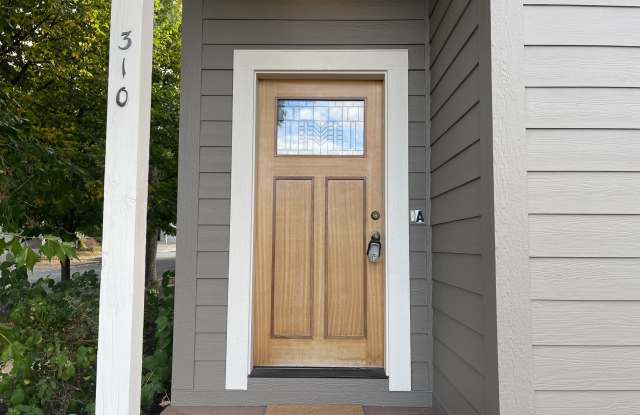 310 Talent Avenue - 310 Talent Avenue, Talent, OR 97540