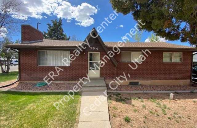 Move-In Discount!  3 Bedroom 2 Bath Single Family Home Gallery 1