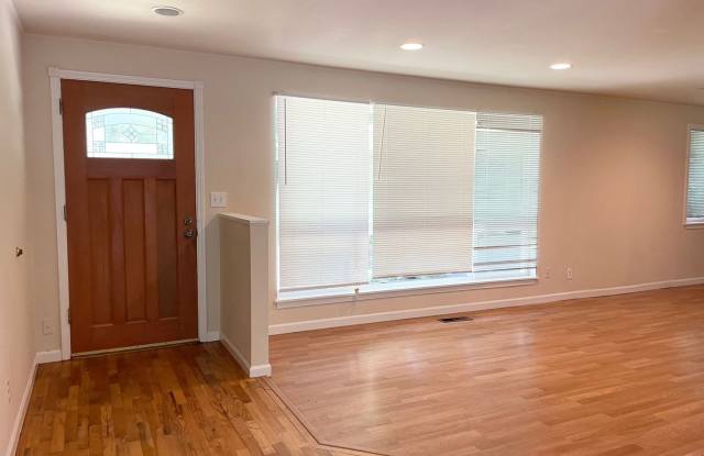 Charming 3 Bed 1.75 Bath Rambler in Eastgate - 4409 150th Avenue Southeast, Bellevue, WA 98006