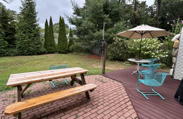 194 Holly Road photos photos