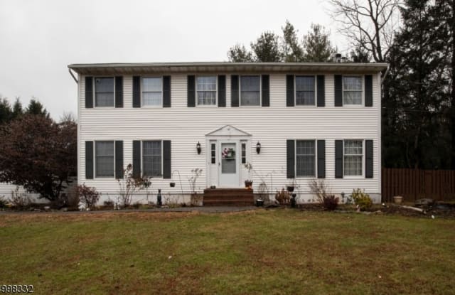 3 CLAREMONT RD - 3 Claremont Road, Beattystown, NJ 07840