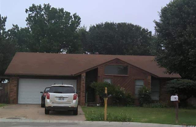 136 North Greenleaf Drive photos photos