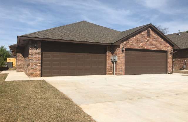 Perfect 3Bed 2Bath 2 Car Garage Downtown Edmond photos photos
