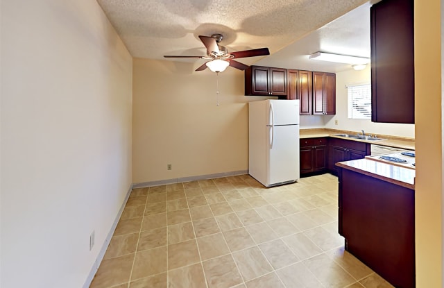 470 Jamacha Rd Apt E - 470 Jamacha Rd, El Cajon, CA 92019