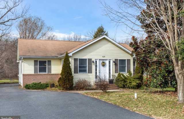 525 LOVE POINT ROAD - 525 Love Point Road, Stevensville, MD 21666