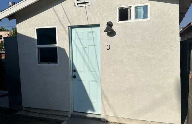4230 42nd Street, Unit 3 photos photos
