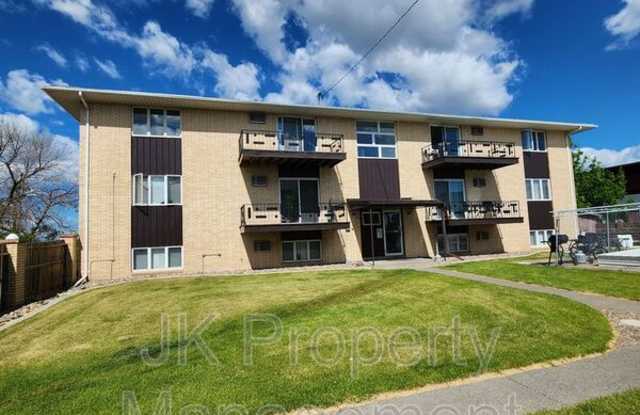 1401 2B Street S photos photos