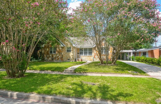 2022 Southgate Boulevard - 2022 Southgate Boulevard, Houston, TX 77030