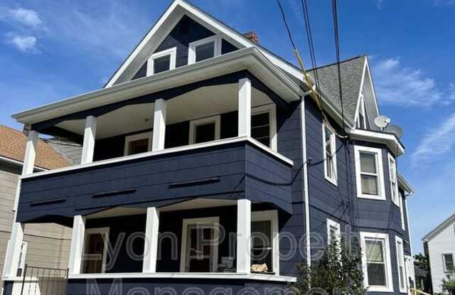 70 Maple St photos photos