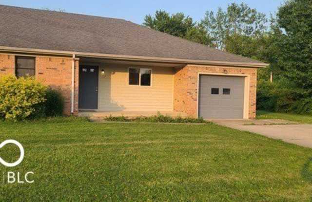 1227 Hacienda Drive photos photos
