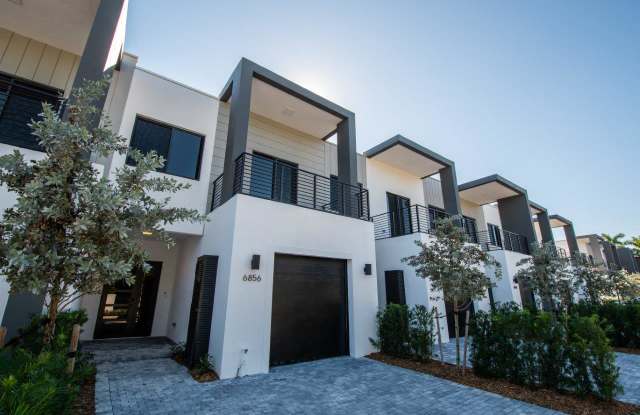 Somi Townhomes photos photos