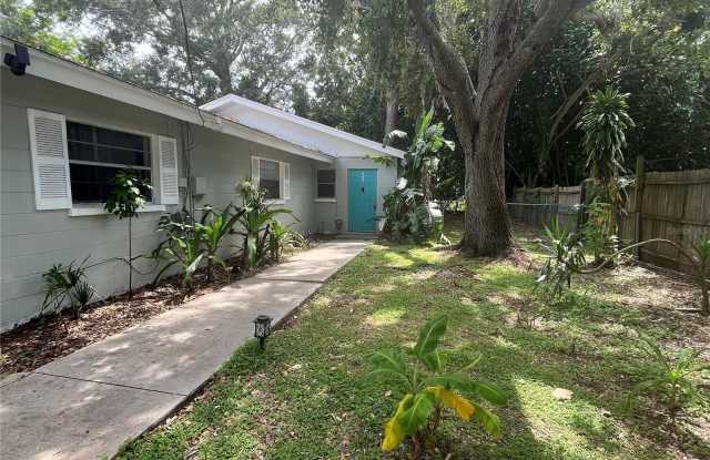 982 42ND STREET - 982 42nd Street, Sarasota, FL 34234
